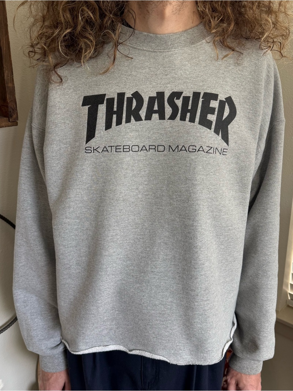 Thrasher Skateboard Magazine Heather Gray Cropped Crewneck Sweatshirt ~ Size XL
